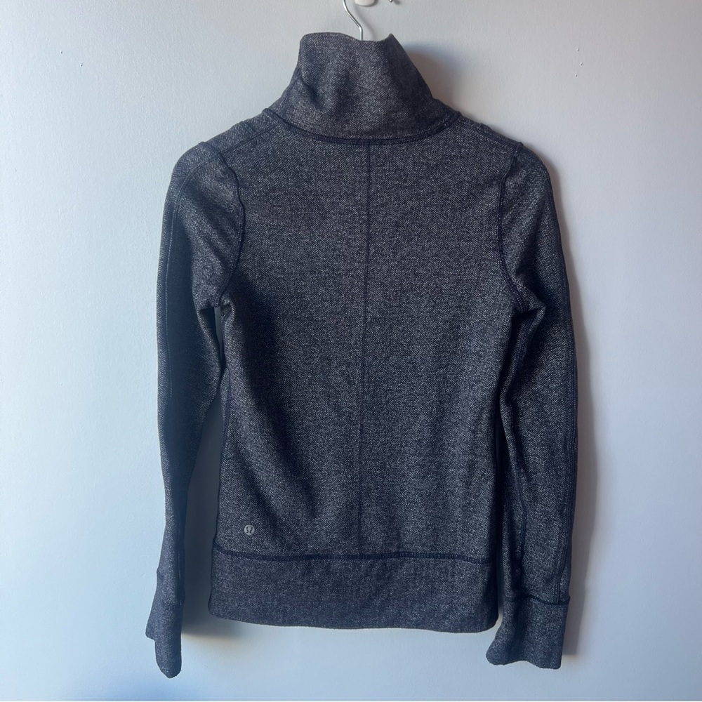 Lululemon Daily Yoga Grey Jacket - Picture 5 of 11